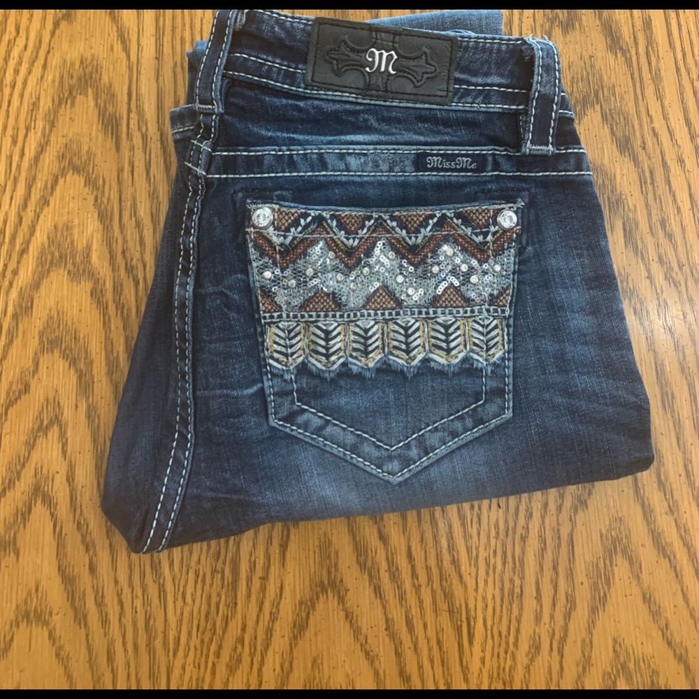 Miss Me Jeans Mid Rise Slim Boot